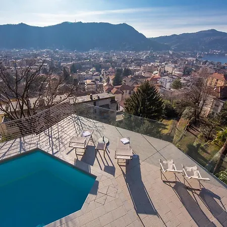 Sleeps 6 Pool Villa Como