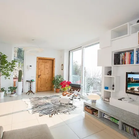 Sleeps 6 Pool Villa *